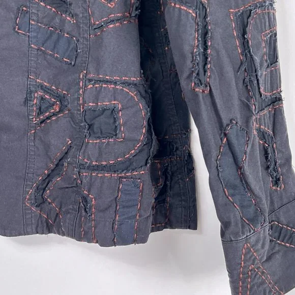 Chicos Black Abstract Art to Wear Contrast Stitch Button Blazer Jacket M 1 FLAW - Picture 4 of 10